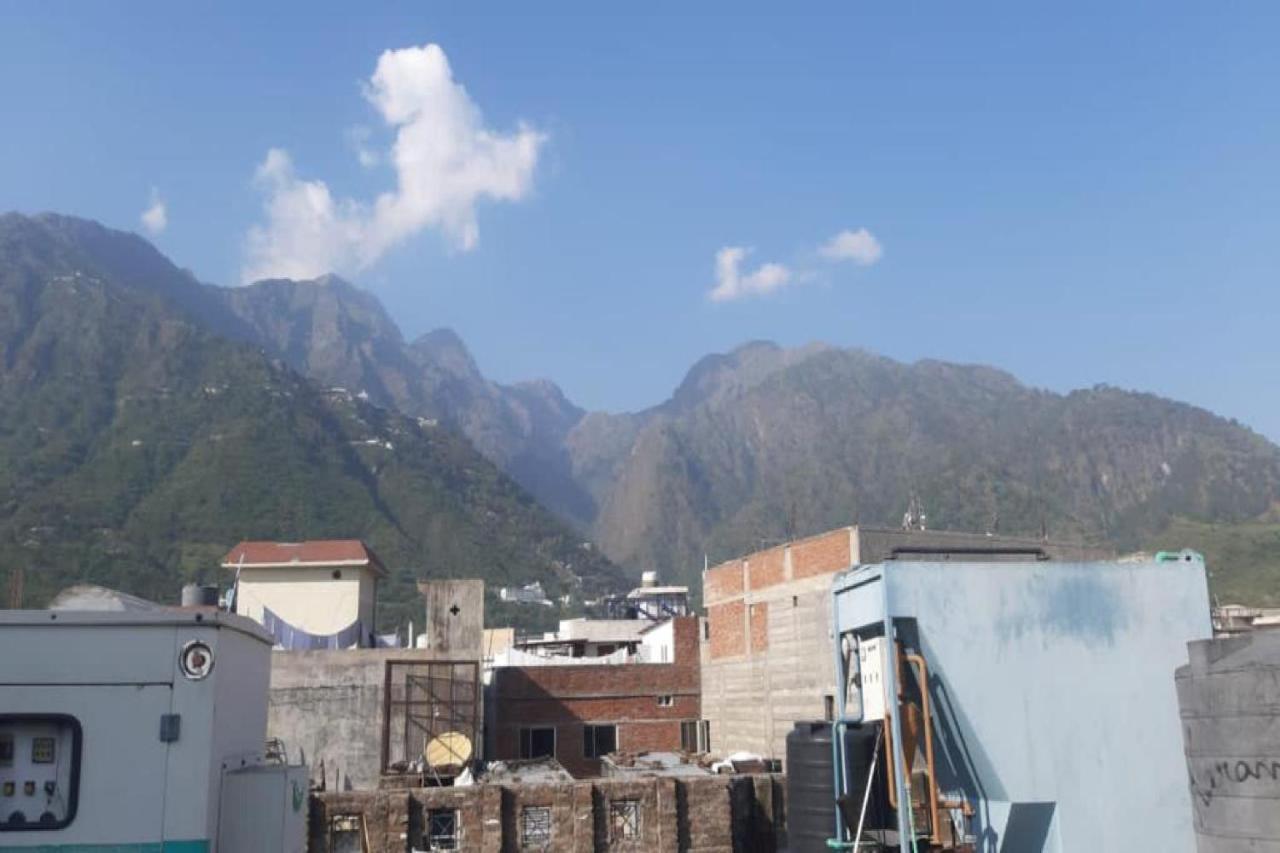 Oyo 81211 Hotel Janta Katra (Jammu and Kashmir) Exteriör bild